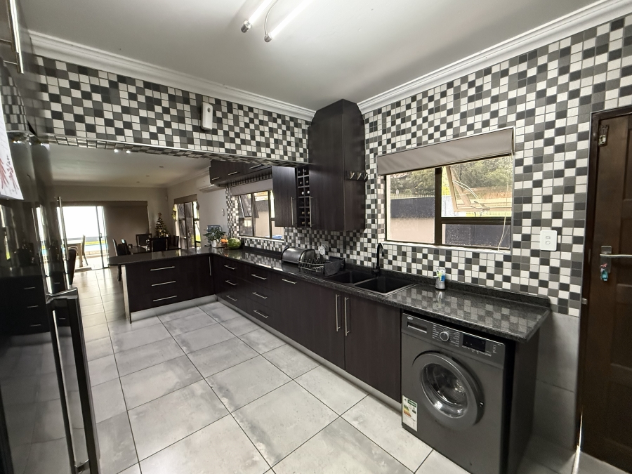 3 Bedroom Property for Sale in Boschdal North West